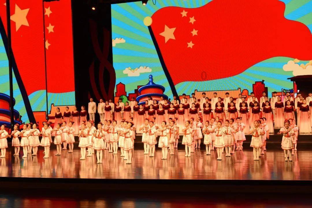 小球进黑洞