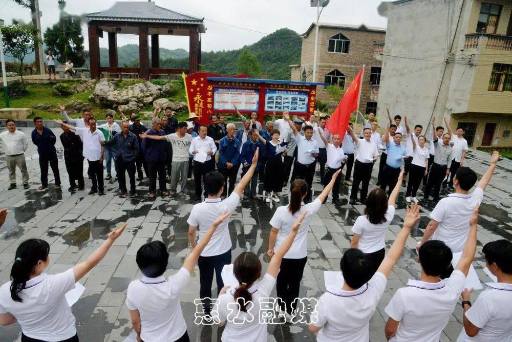 同为丞相,同为状元,一个坚贞不屈宁死不降,一个无耻投降被处死