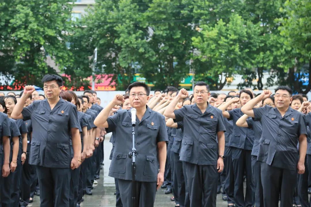 小猫钓鱼游戏龙王版有船